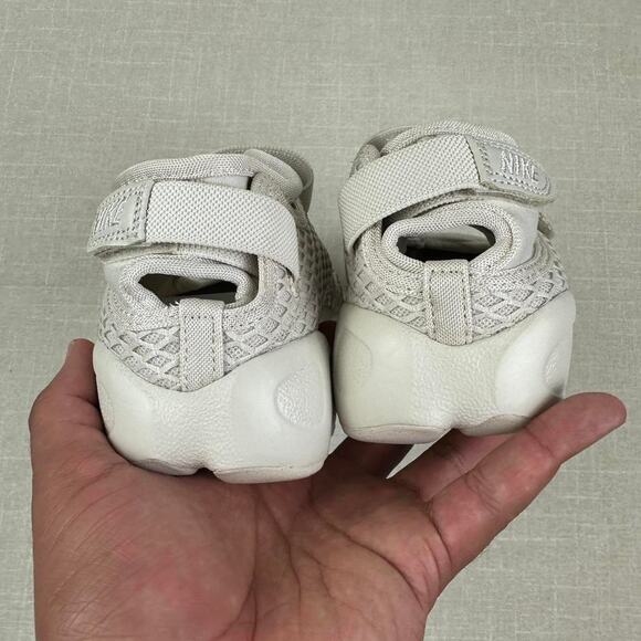 ? Nike Air Rift Lace \